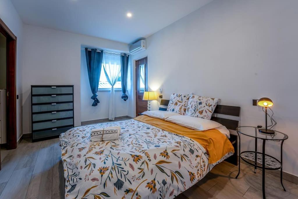 Appartamento Borgo Antico Paruzzaro 外观 照片