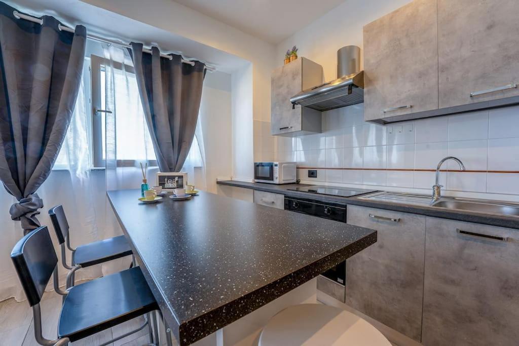 Appartamento Borgo Antico Paruzzaro 外观 照片